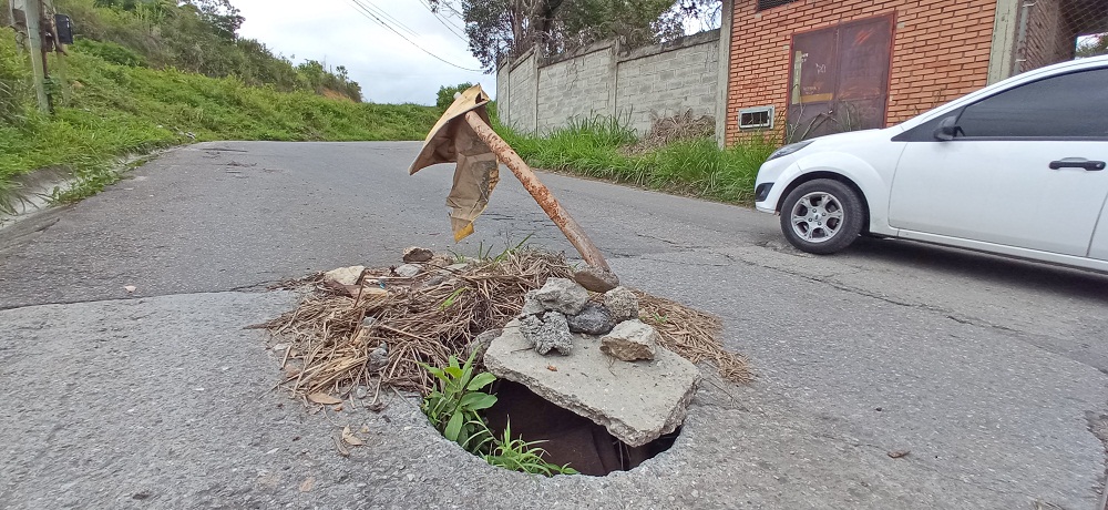 Vía de La Fosforera es intransitable