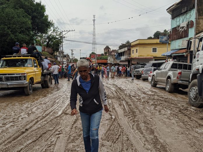 Maduro ordena despliegue de todos los organismos de seguridad por lluvias