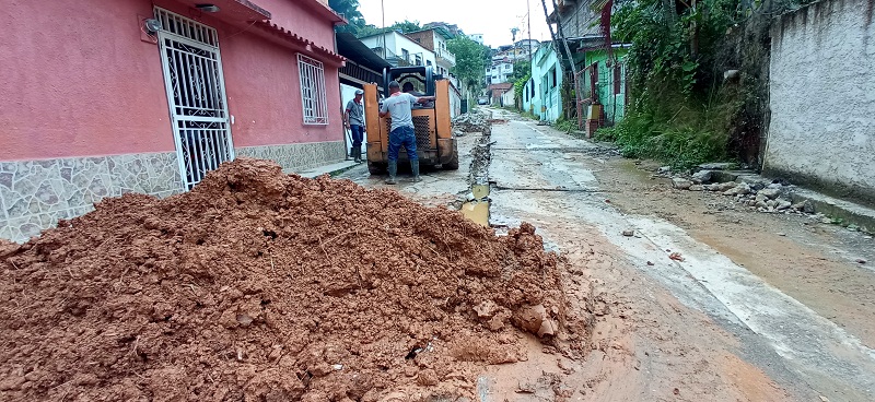 <strong>Reemplazan 125 metros de tubos en Quebrada La Virgen</strong>