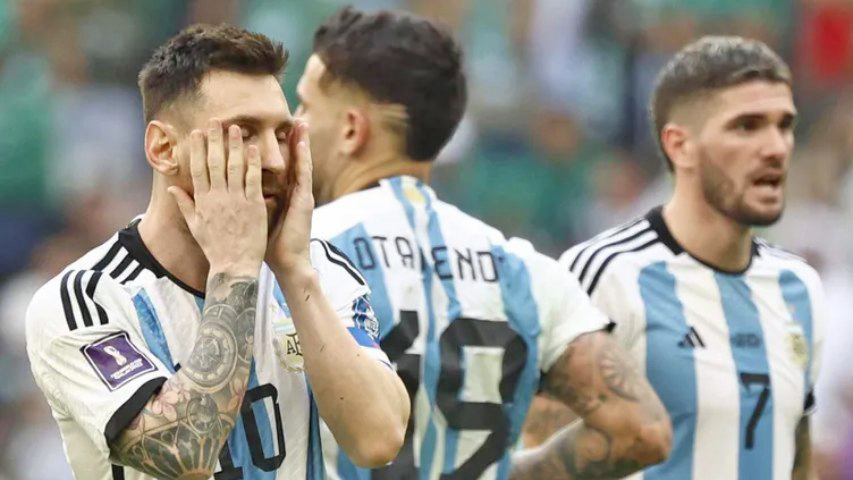 Argentina cayó ante Arabia Saudí en su debut en Catar