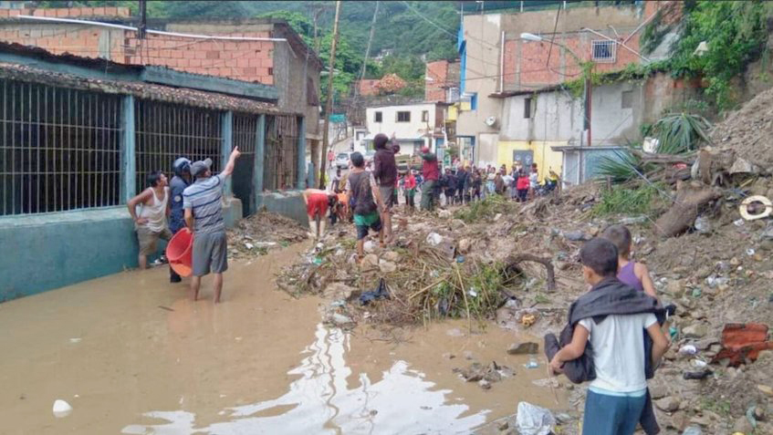 Lluvias vuelven a causar afectaciones y anegaciones en Caracas y La Guaira