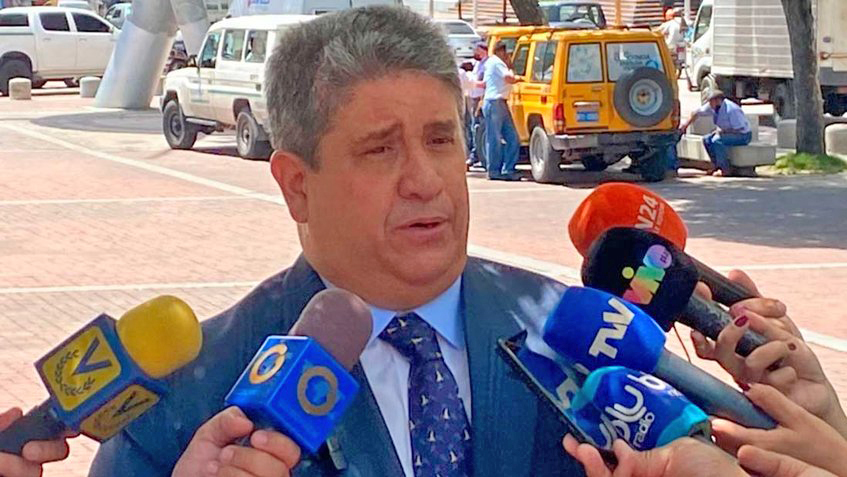 Correa calificó de “positivo” nombramiento de embajador uruguayo ante Venezuela