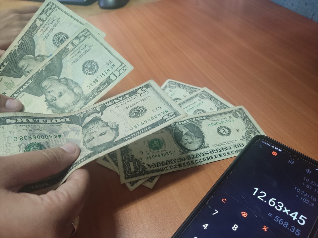 Desenfrenada tasa del dólar paralelo