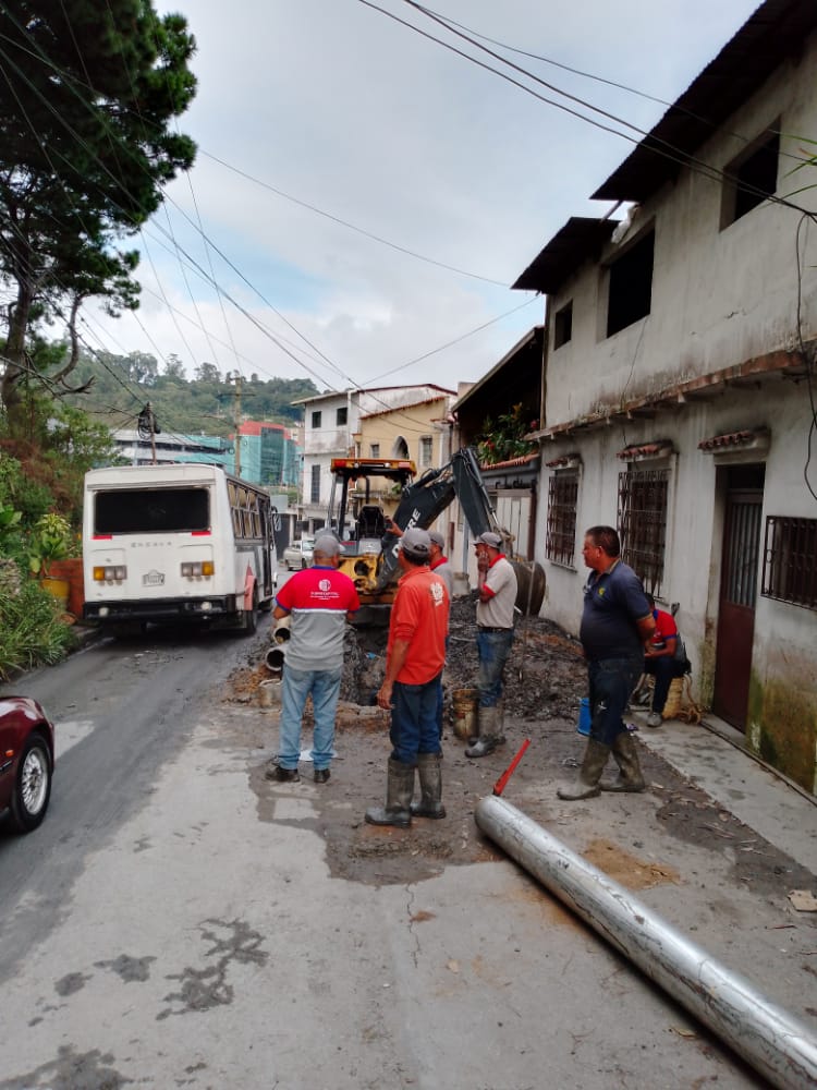 Estiman asfaltar calle principal de La Macarena Sur