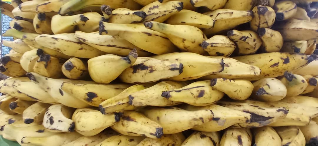 El kilo de plátano supera los Bs.12
