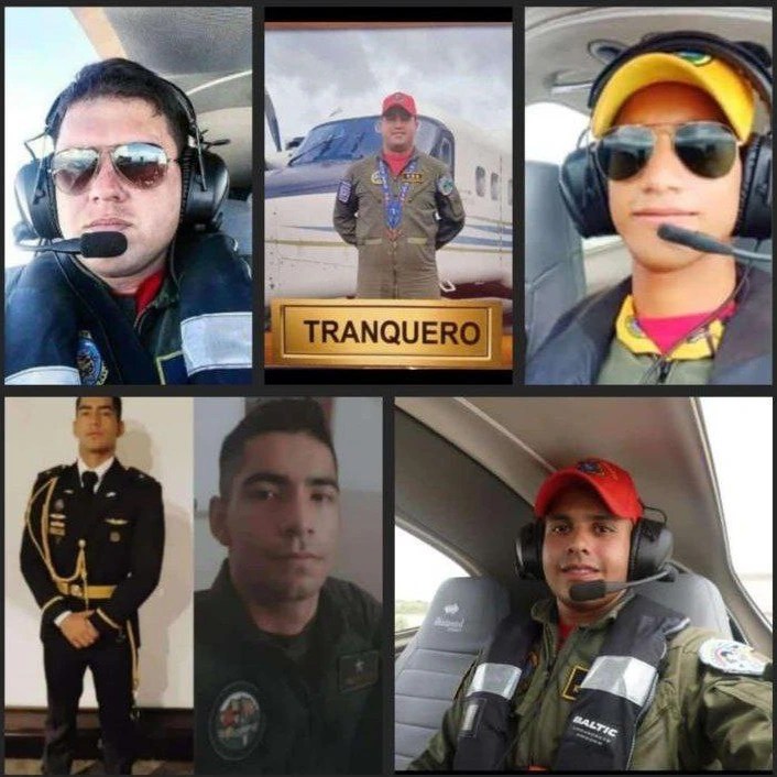 <strong>5 militares murieron al estrellarse avión</strong>