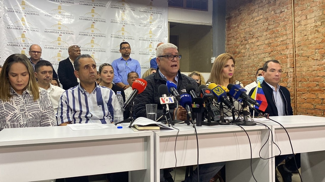 Marquina anunció mayoría de 69 diputados para cesar el Interinato de Guaidó