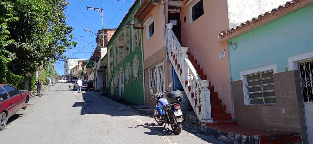 Vecinos de Barrio Bolívar exigen mejoras en el Alumbrado Público
