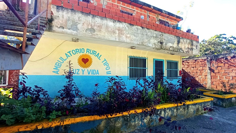 <strong>Realizan operativos casa por casa de vacunación en Las Lomitas</strong>