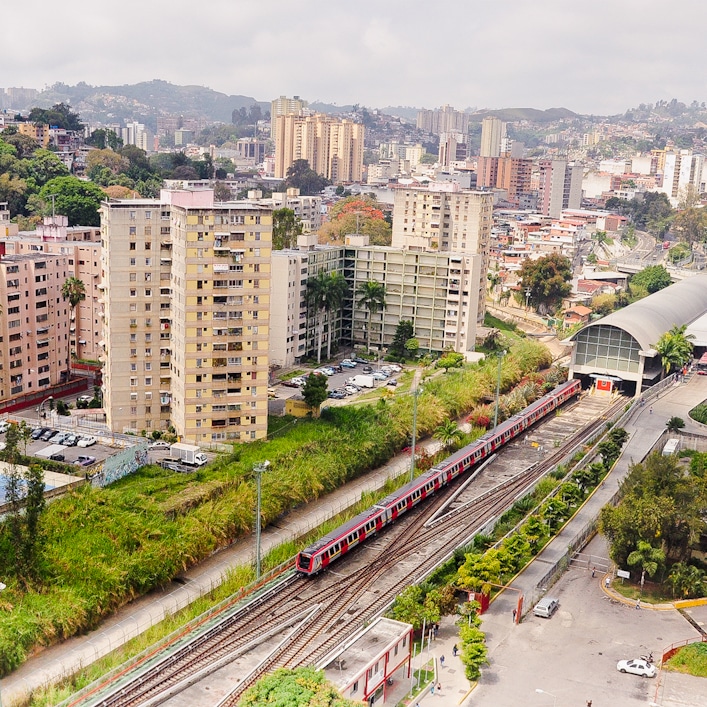 Metro Los Teques aumentó tarifa por viaje a Bs. 2