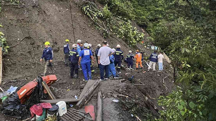 Suben a 27 los muertos tras un deslizamiento de tierra en Colombia