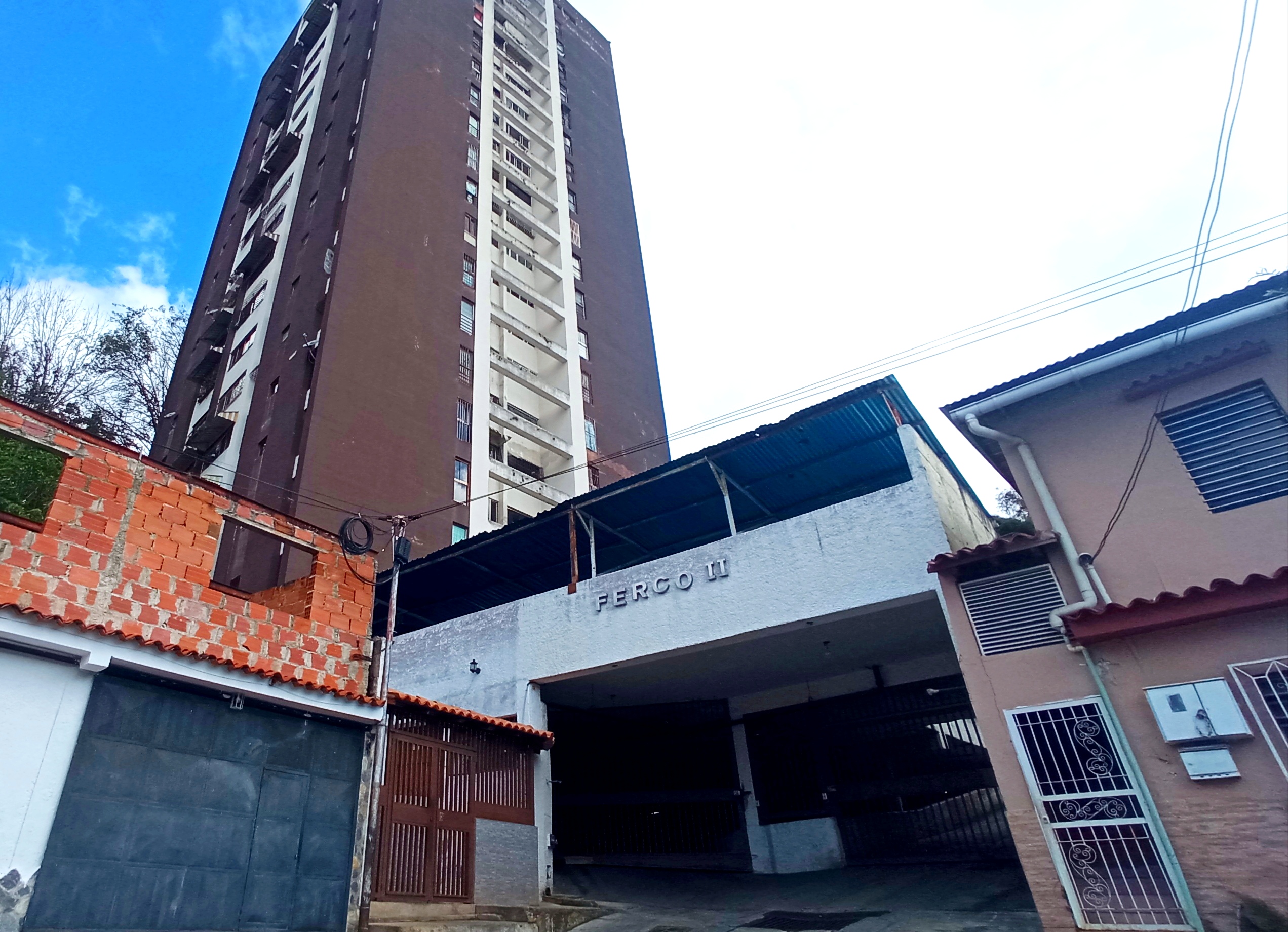 <strong>Alertan sobre robos en el estacionamiento del Ferco II</strong>