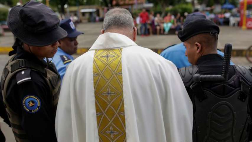 Cuatro sacerdotes fueron declarados culpables de conspirar contra el Estado