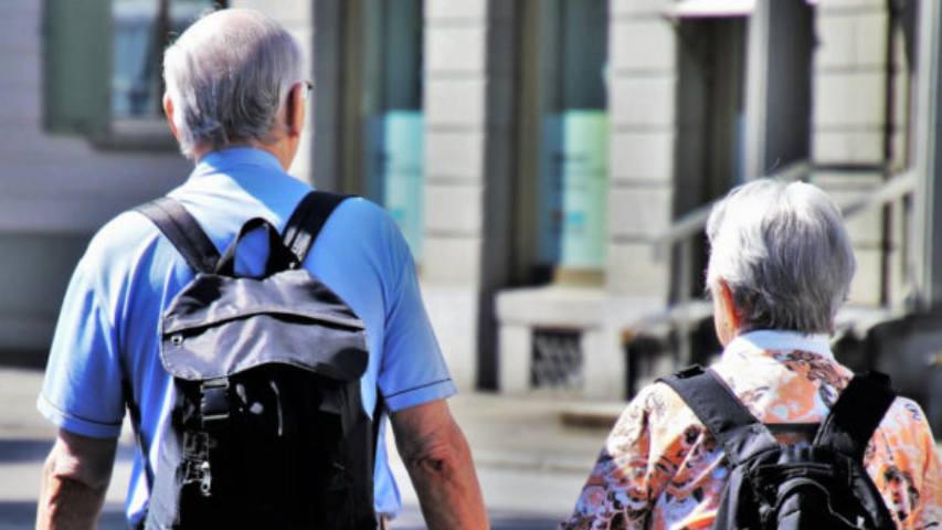 Gobierno francés propone subir la edad mínima de jubilación a 64 años