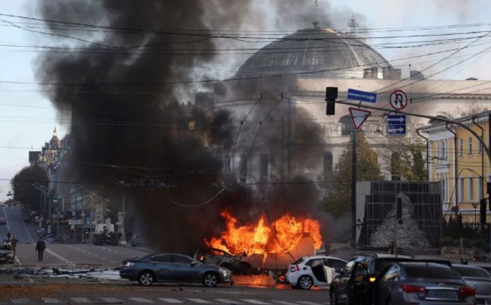 Tropas rusas vuelven a lanzar ataques contra Kiev, Zaporiyia y Járkov