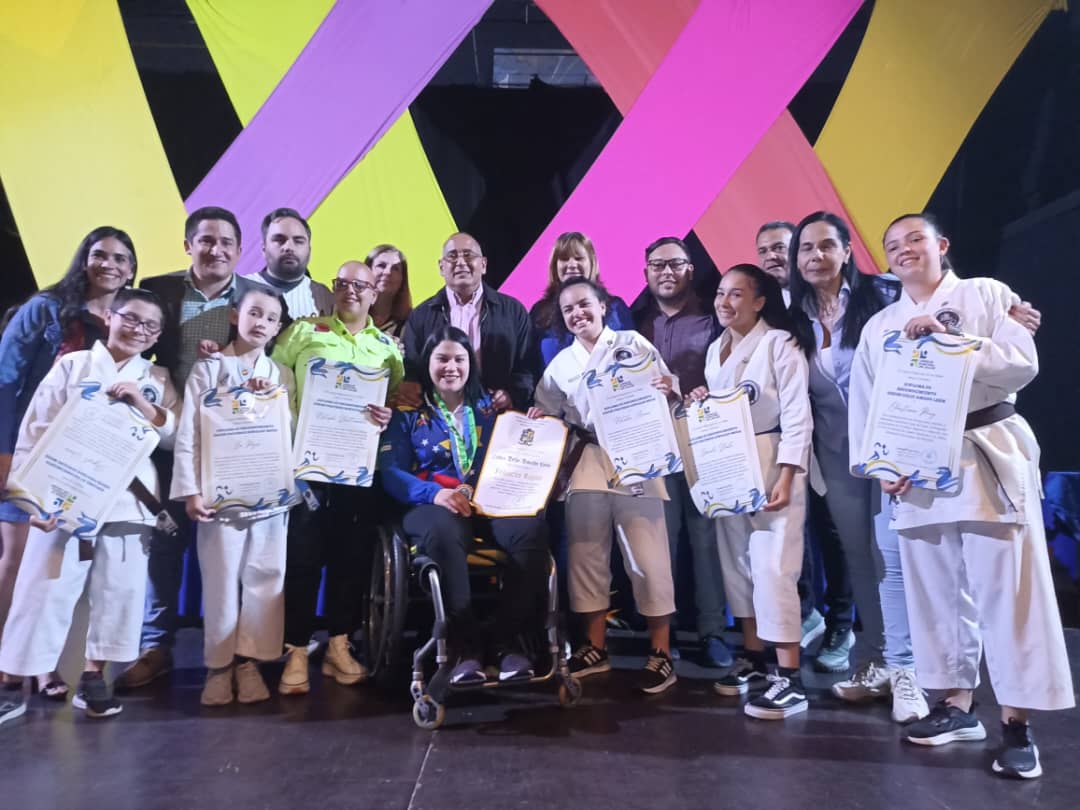 170 atletas de Los Salias fueron homenajeados por concejales