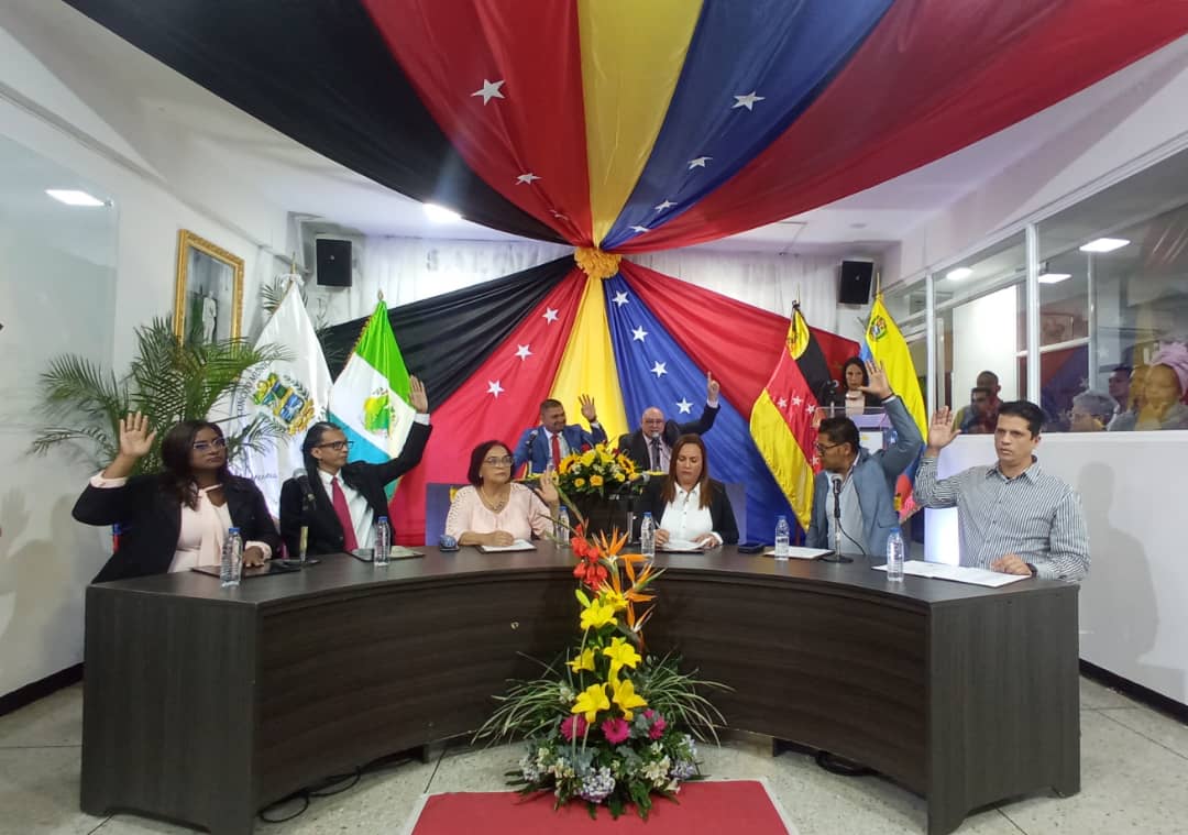 Ricki Cañizalez asume presidencia de la Cámara de Carrizal