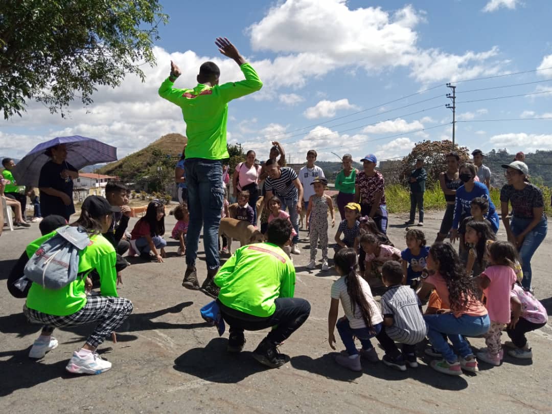 <strong>Realizan actividad recreativa para más de 100 niños en Las Dalias</strong>