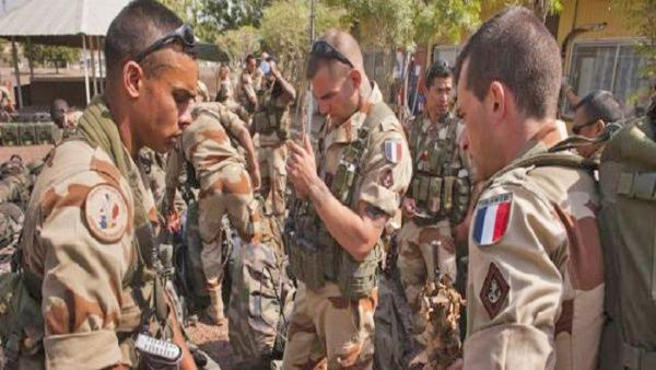 Burkina Faso exige salida de tropas francesas de su territorio