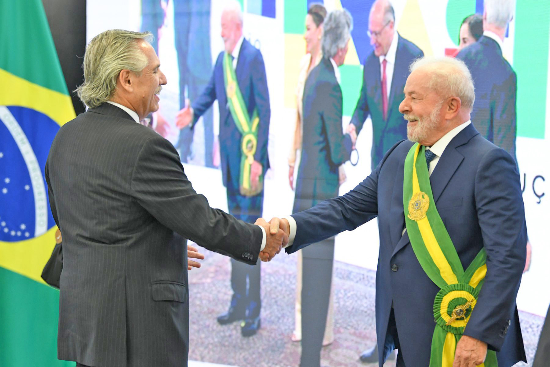 Presidente Lula inicia en Argentina primera gira internacional
