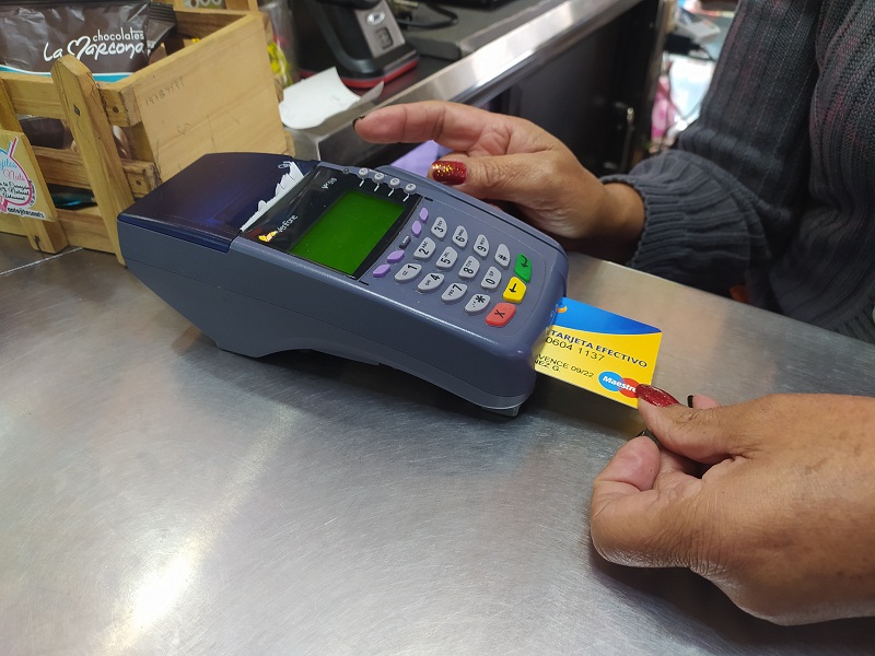 “Pago más por punto de venta de lo que facturo en un mes”