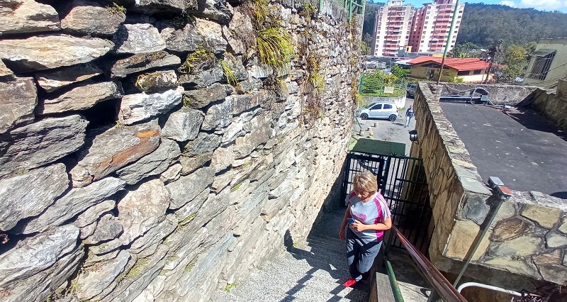 <strong>Muro de gavión amenaza con derrumbarse en Residencias La Cima</strong>