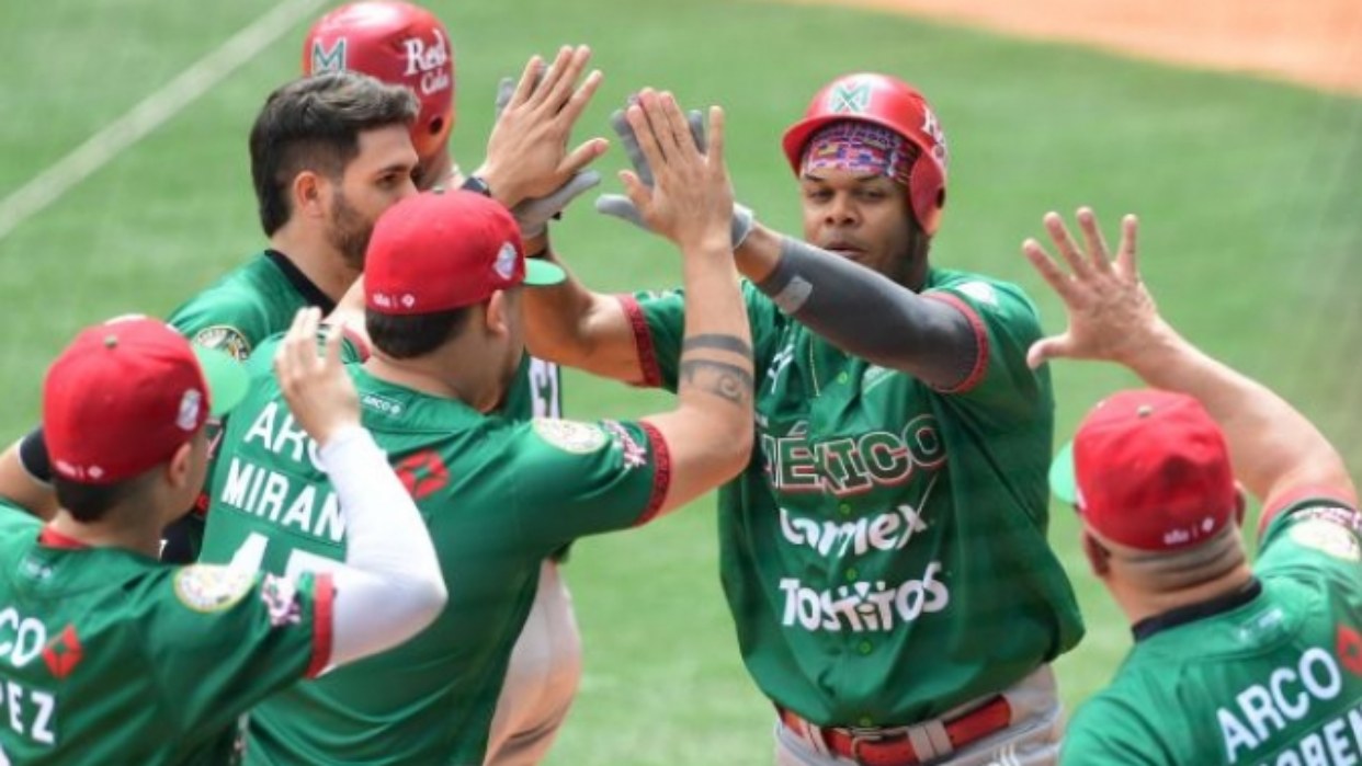 México remontó en su debut