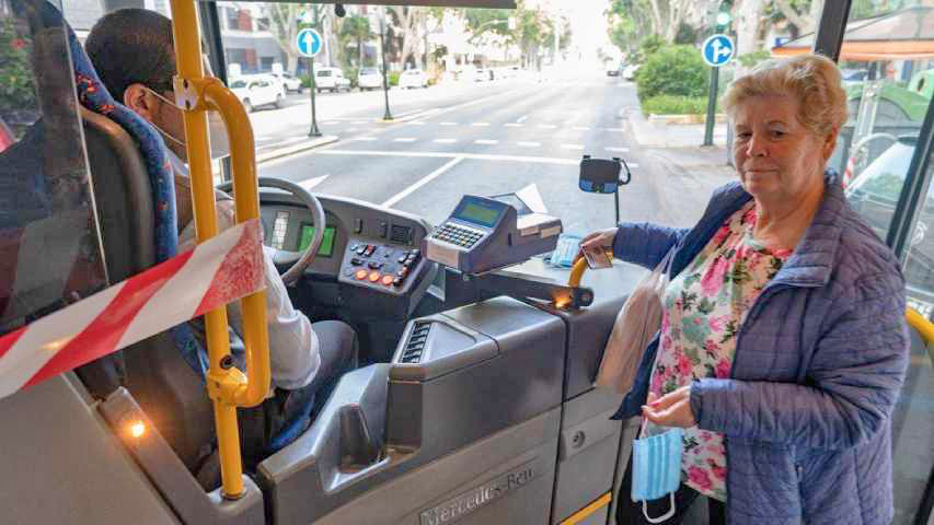 España elimina la obligatoriedad de la mascarilla en los transportes