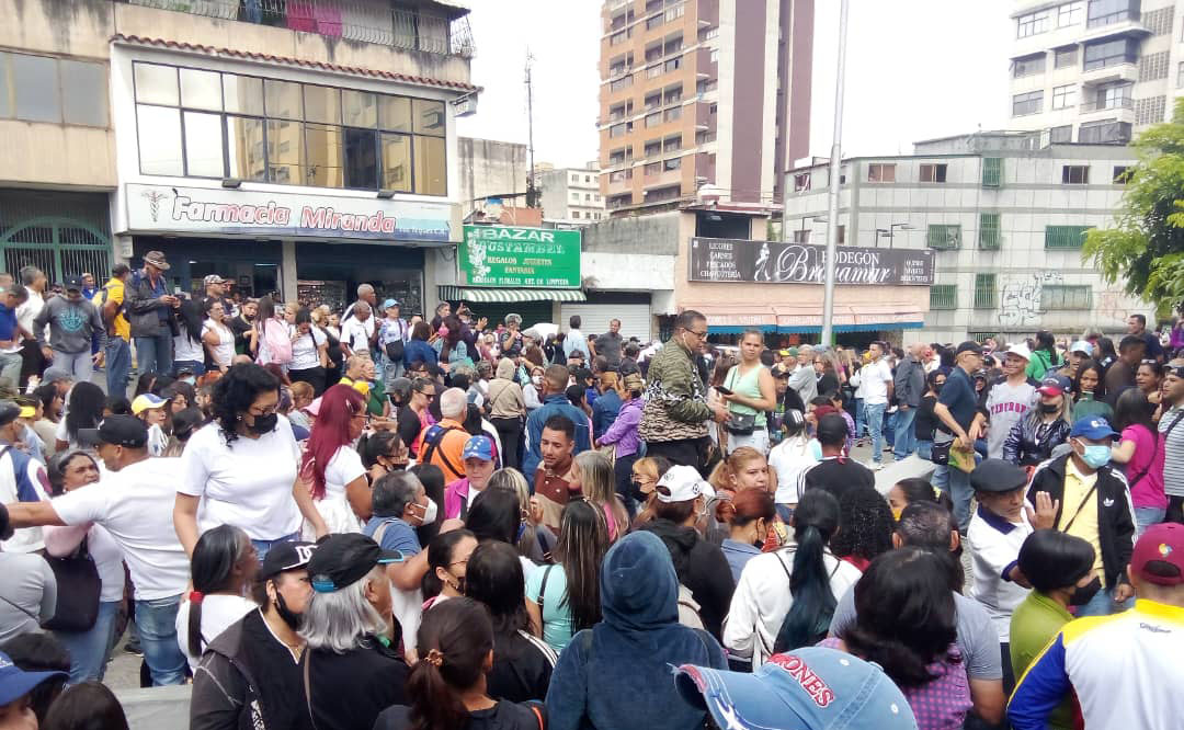 40 mil docentes pasarían a nóminas del Ministerio de Educación