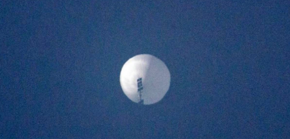China denuncia “reacción histérica” de EEUU por derribo de globo espía