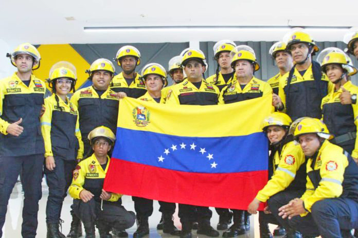 Venezuela envía bomberos forestales para combatir incendios en Chile