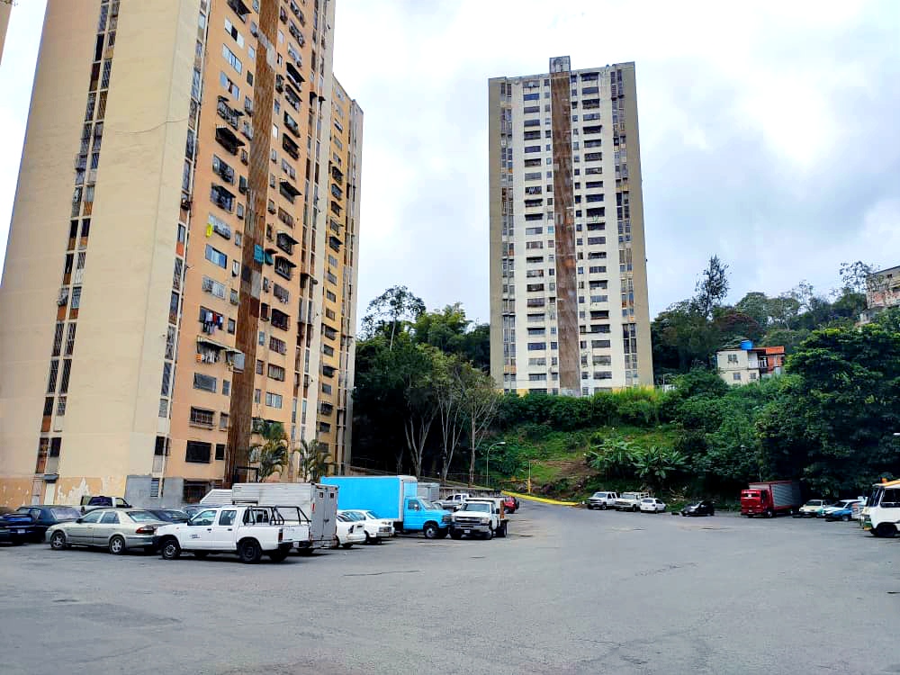 <strong>Fiestas atormentan a vecinos de Residencias Lagunetica</strong>