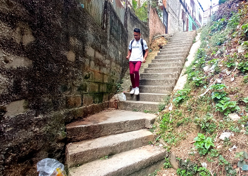 <strong>Malandros hacen de las suyas en el callejón Medina Angarita</strong>