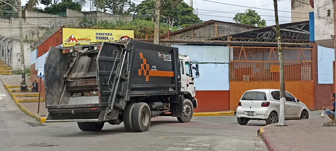 Revisarán tarifas de aseo en comercios e industrias de Carrizal
