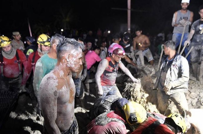 Derrumbe de tierra deja al menos ocho muertos en Brasil