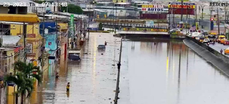 21 fallecidos y más de 23.000 afectados por lluvias en Ecuador