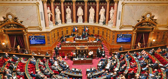 Senado francés aprobó aumentar la edad de jubilación a los 64 años