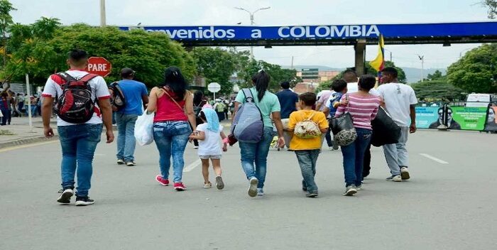 Oposición define estrategia para que migrantes en Colombia voten en primaria