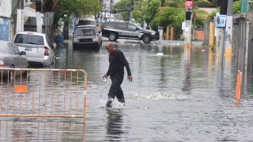 Inundaciones deja sectores incomunicados en Puerto Rico