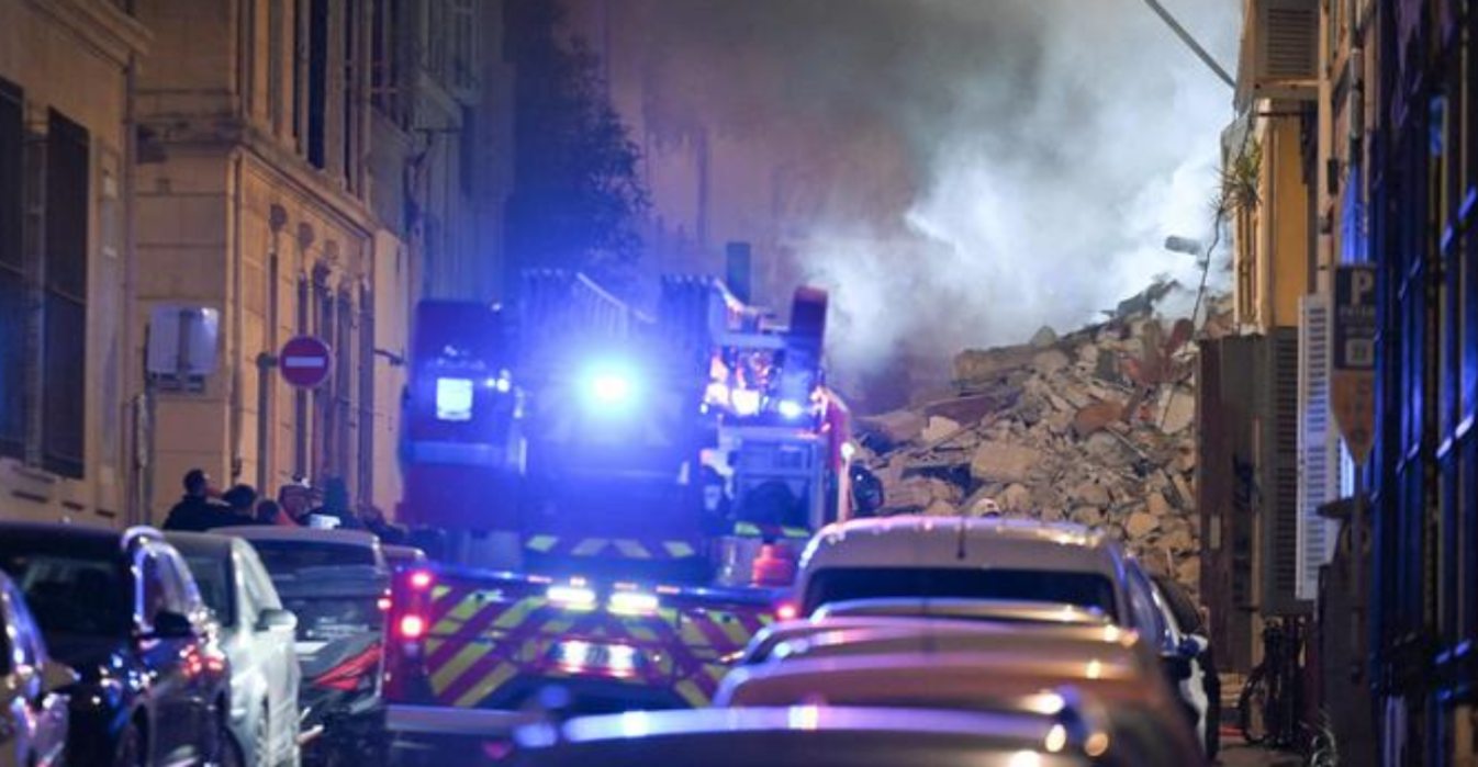 Edificio se derrumba en Marsella y deja al menos dos heridos