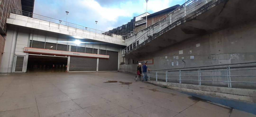 Metro de Los Teques afectado por fallas eléctricas