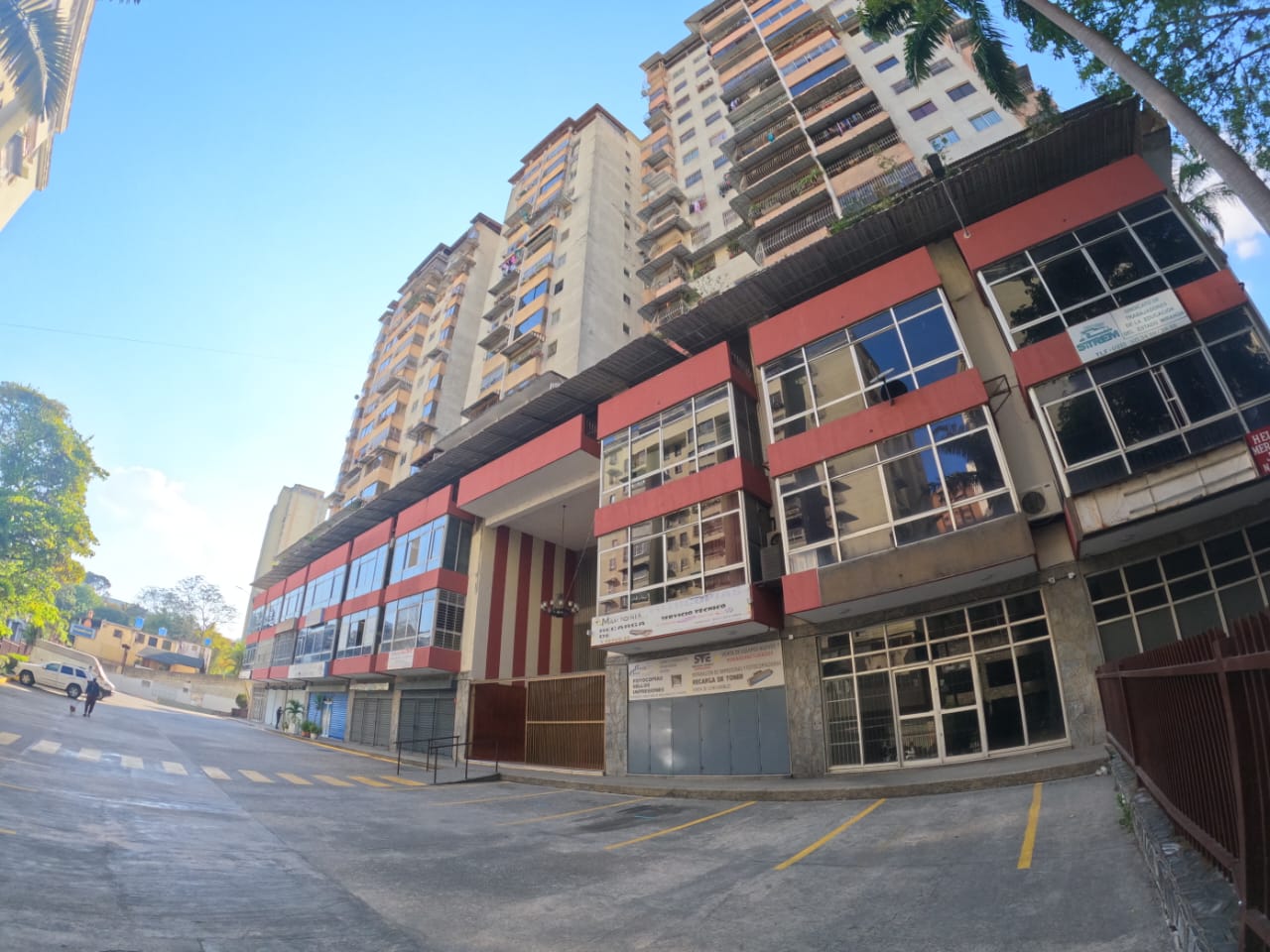 El Despacho del Alcalde ya está en residencias Caracas