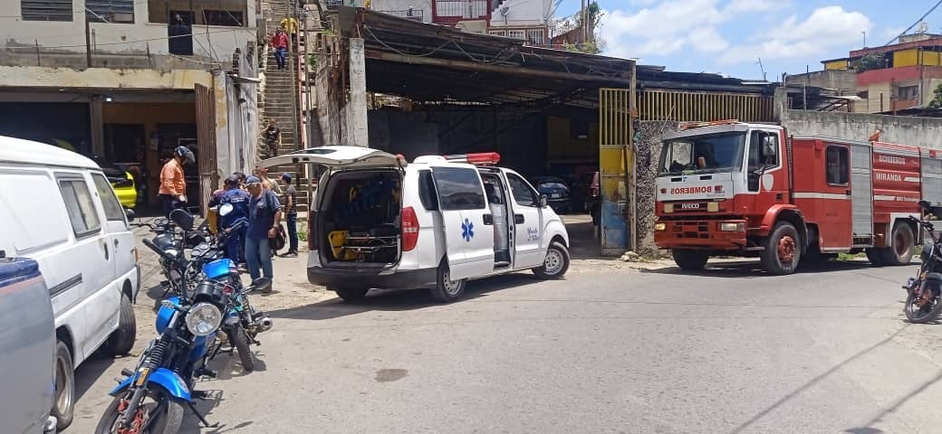 Dos heridos dejó explosión de bombona de gas