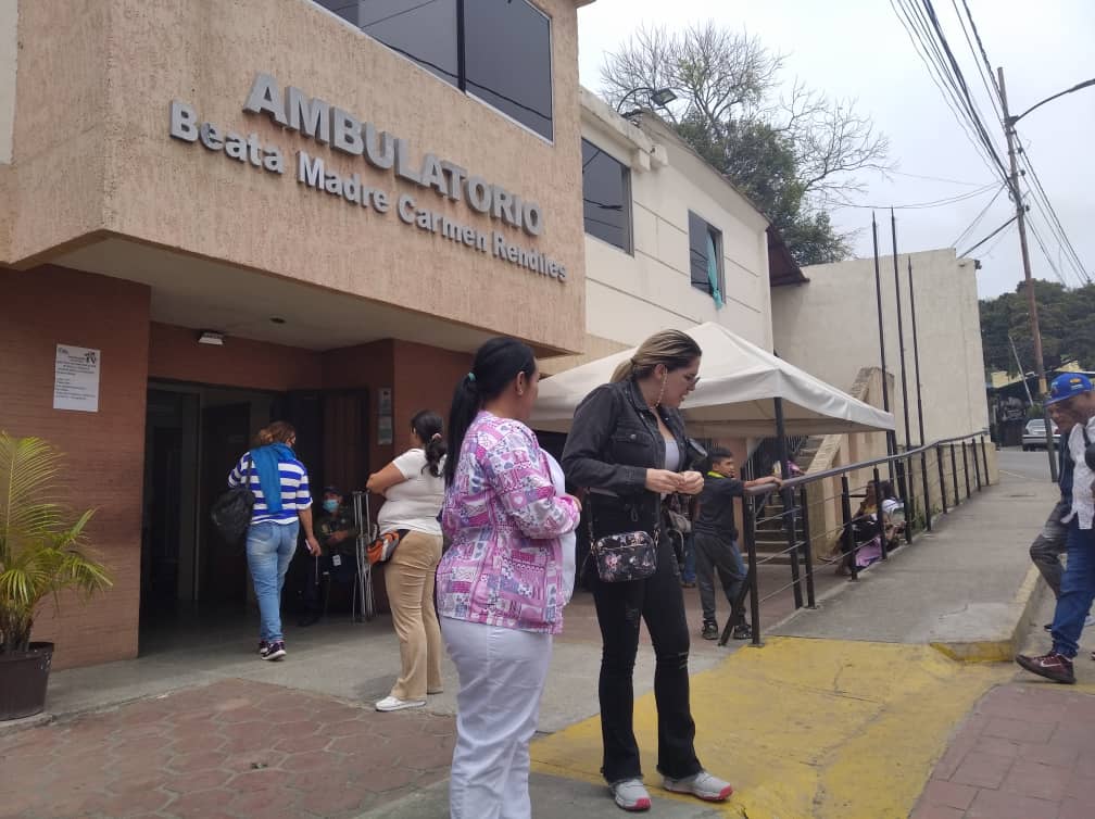 En Carmen Rendiles ofrece más de 20 servicios médicos