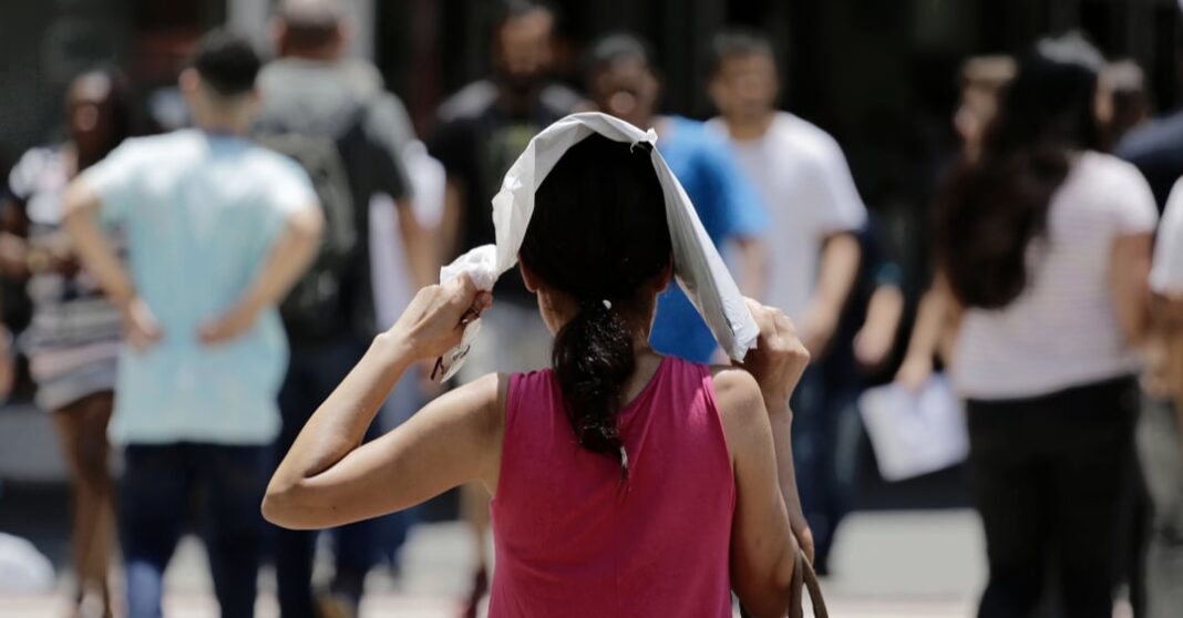 Gobierno español prohíbe algunos trabajos cuando haya alertas de calor