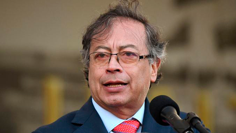 Petro alerta sobre sectores que buscan provocar una “ruptura constitucional” en Colombia