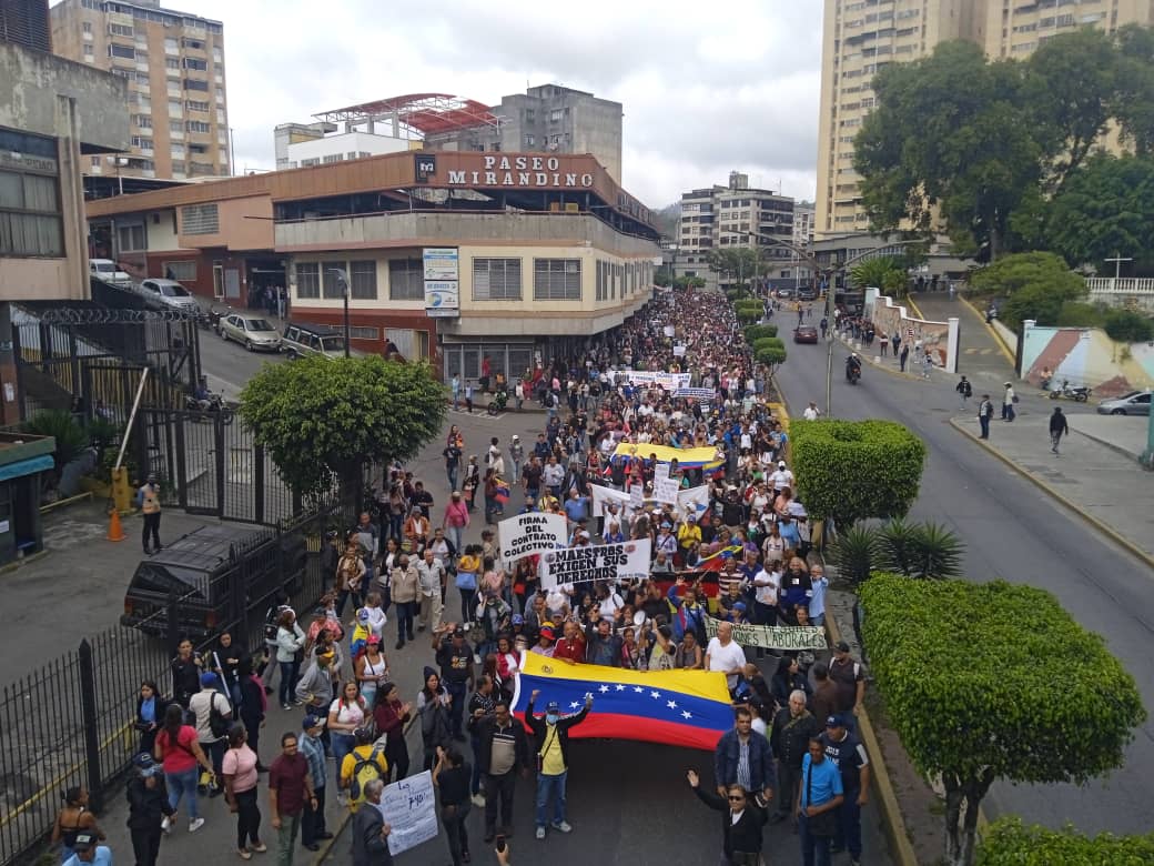 Trabajadores reclaman estabilidad económica y laboral en su día 