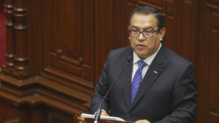 Primer ministro afirma que la política migratoria busca “proteger al Perú”