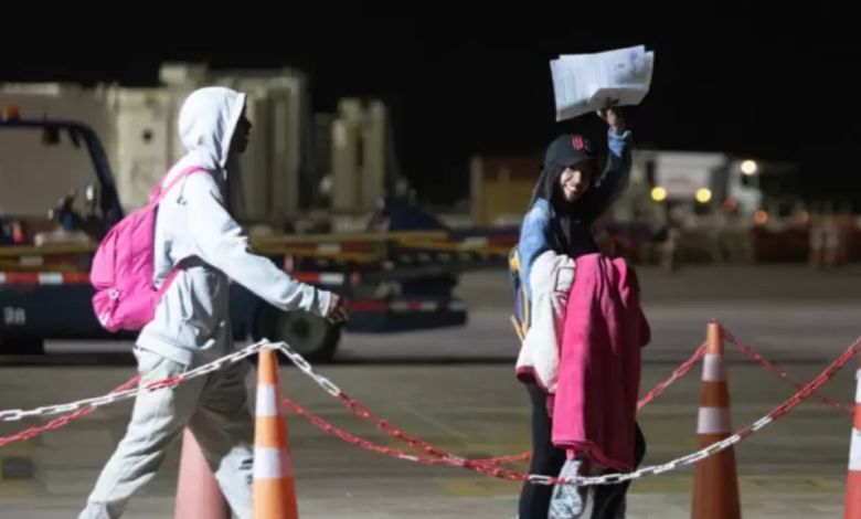 Chile y Venezuela negocian acuerdo para facilitar repatriación de migrantes varados