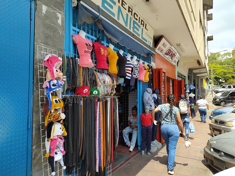 Presupuesto ajustado limita opciones para el Día de las Madres